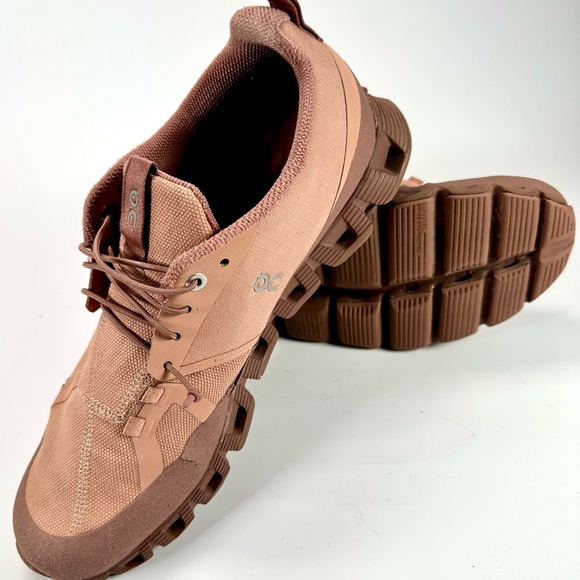 On Running Cloud Women's Running Shoes - Picture 10 of 16